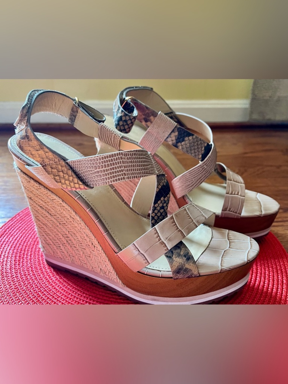 Michael Kors Mackay Wedge Wome Snake-Print Sandals- Like New